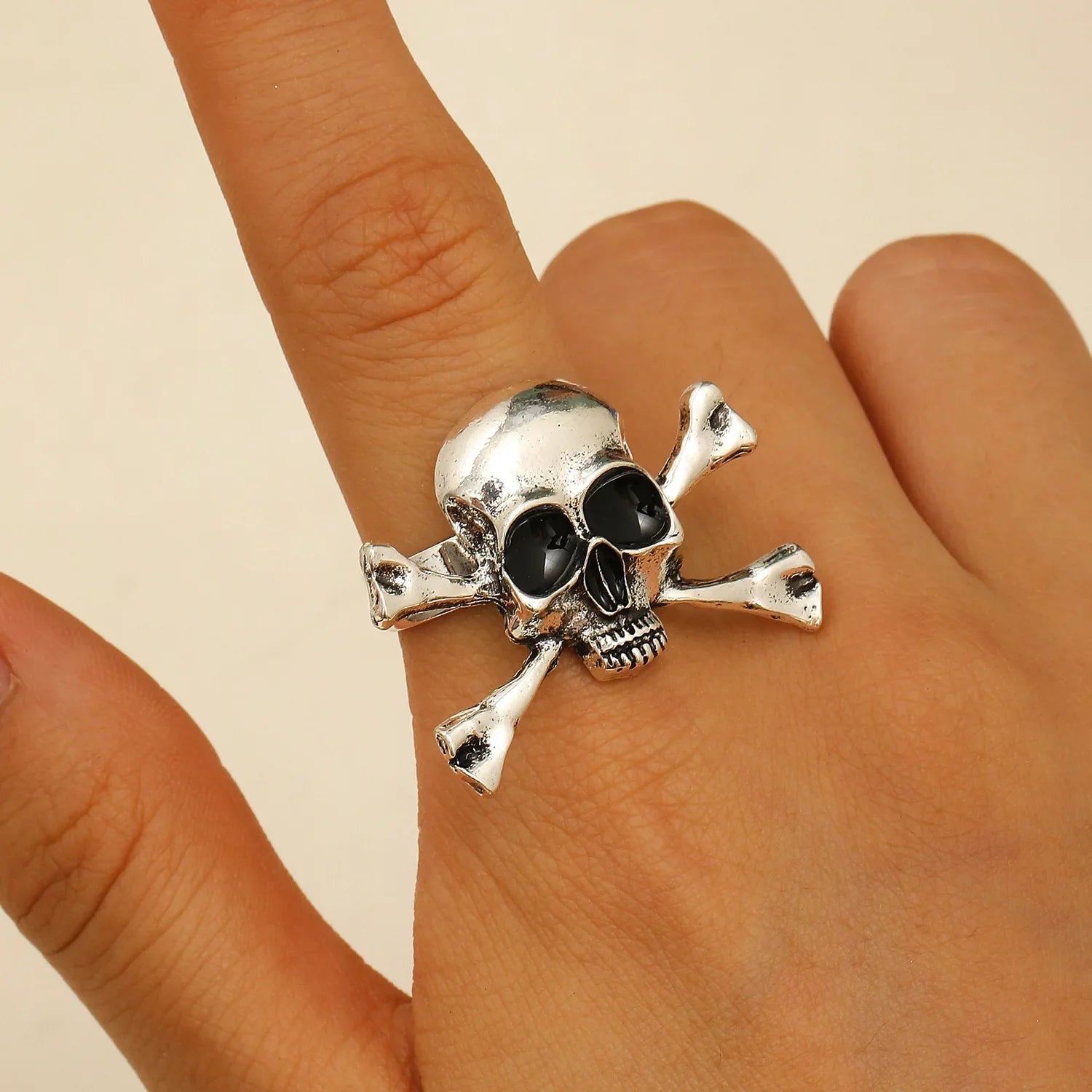 Personalized Gothic Skull Pirate Ring for Women, Halloween Dark Horror Fashion Party Opening Ring, Trendy Jewelry Accessories Vera Lux