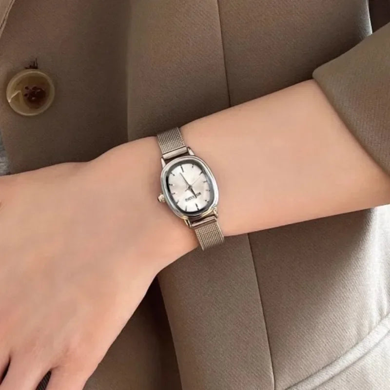 Small Oval Dial Green Watch Simple Stainless Steel Ladies Wristwatches Brand Women Luxury Gift Quartz Watch Dropshipping Vera Lux
