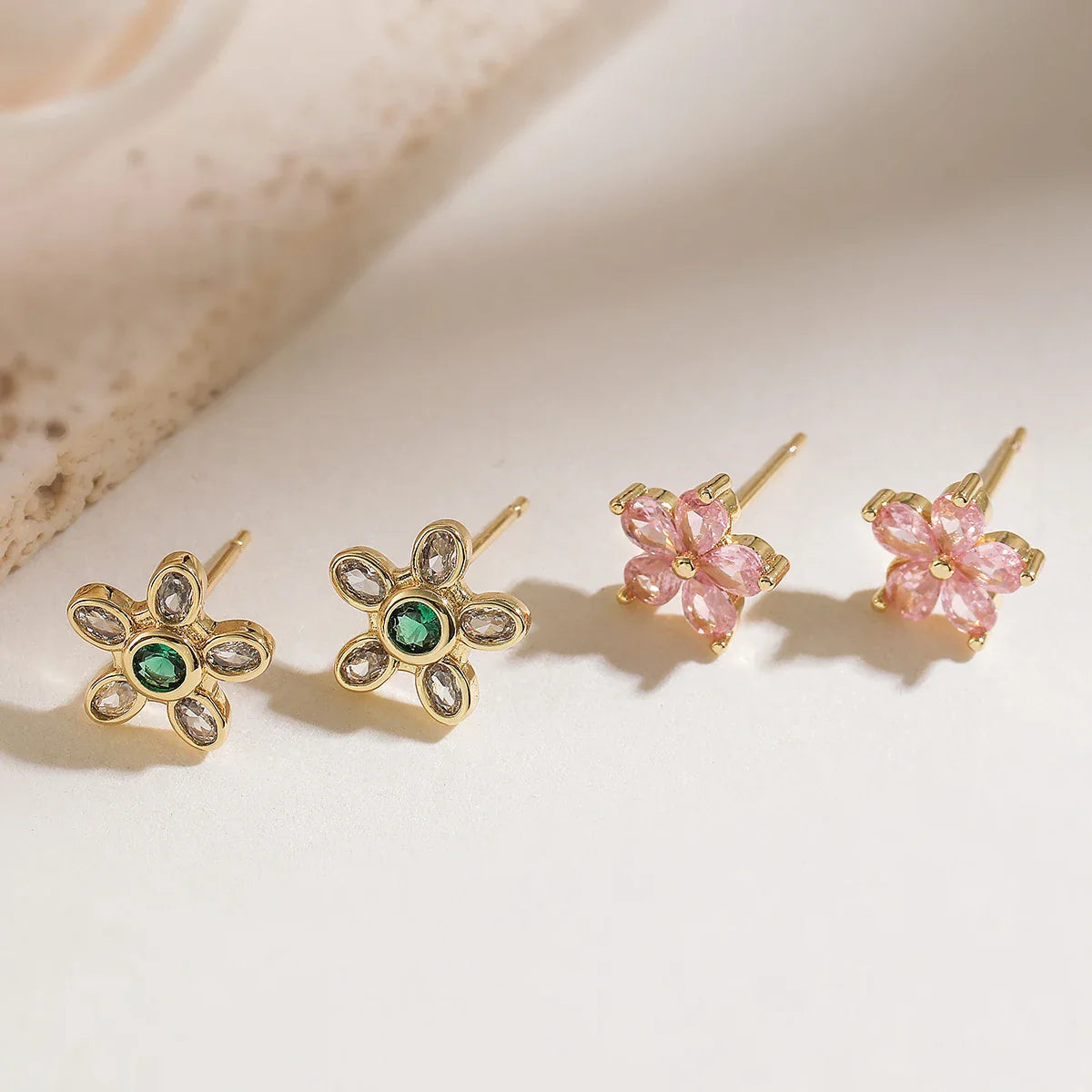 NEWBUY Delicate Gold Color Cute Flower Stud Earrings For Women Pink Green White CZ Crystal Jewelry Femme Bijoux Vera Lux