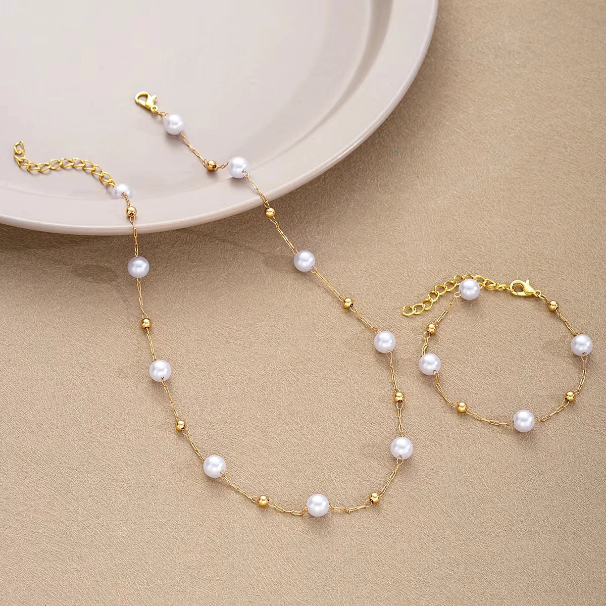 2 Pcs Exquisite Gold Color Bohemian Jewelry Set for Women Fashion Pearl Cross Pendant Necklace Bracelet Set Casual Jewelry Gifts Vera Lux