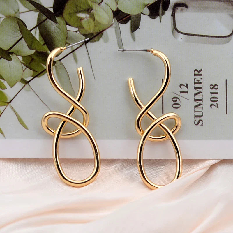 Vintage Metal Knitted Dangle Earrings for Women Personalized Fashion Distorted Irregular Geometry Drop Earrings Punk Jewelry Vera Lux
