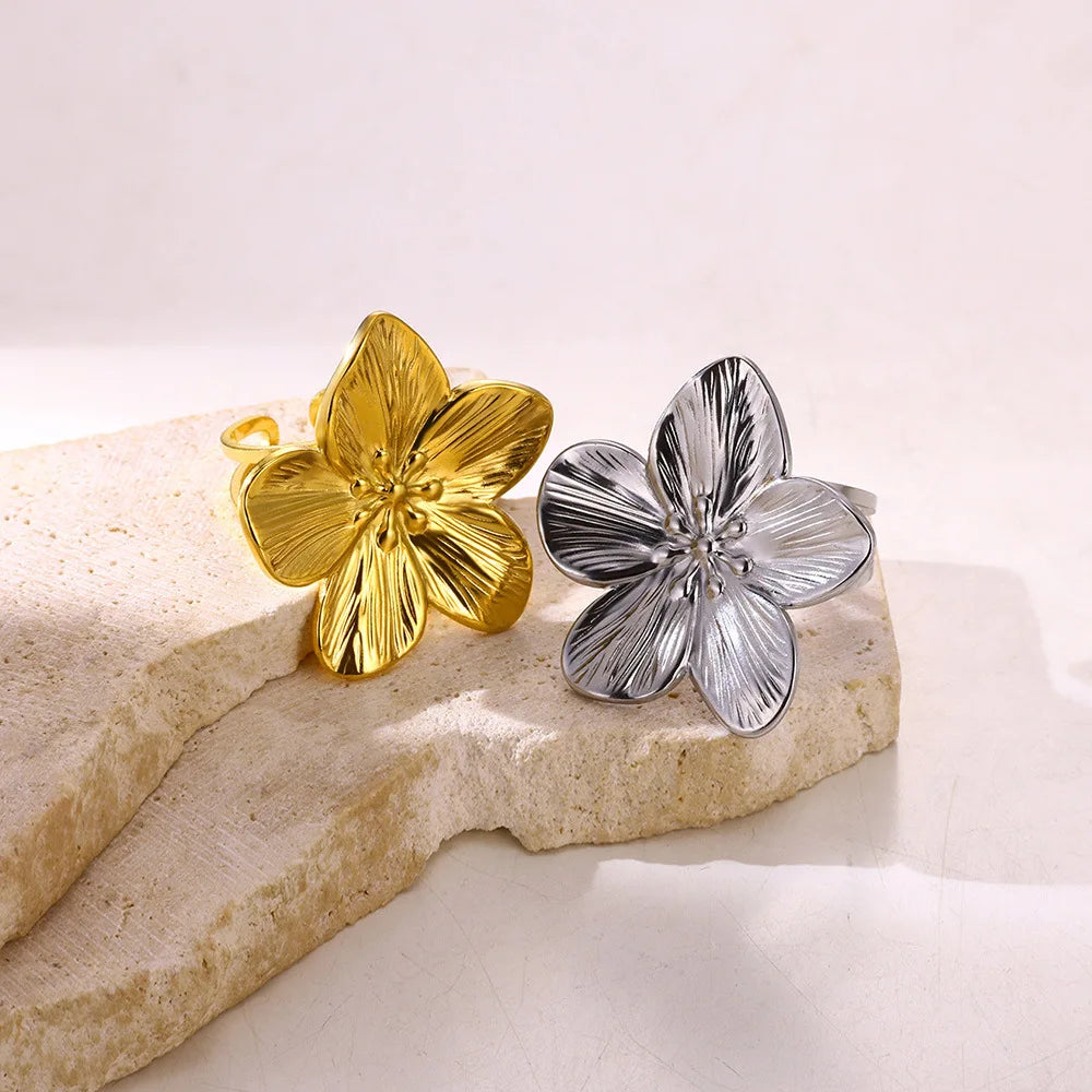 Stainless Steel Exaggerated Big Flower Rings For Women Gold Color Sunflower Finger Ring Female Fashion Aesthetic Jewelry Gift Vera Lux