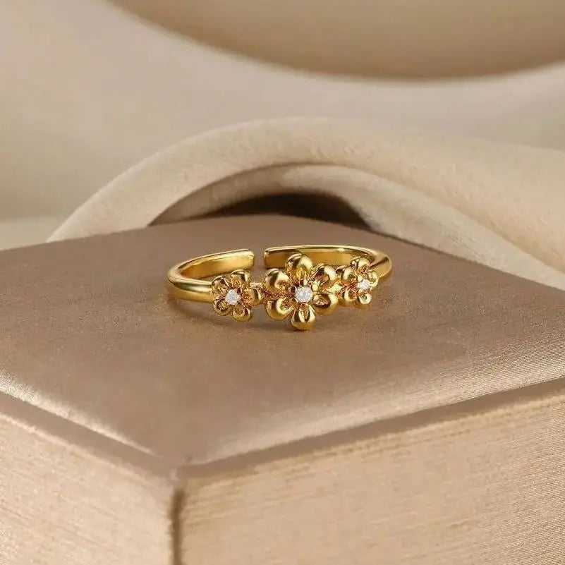 Stainless Steel Exaggerated Big Flower Rings For Women Gold Color Sunflower Finger Ring Female Fashion Aesthetic Jewelry Gift Vera Lux