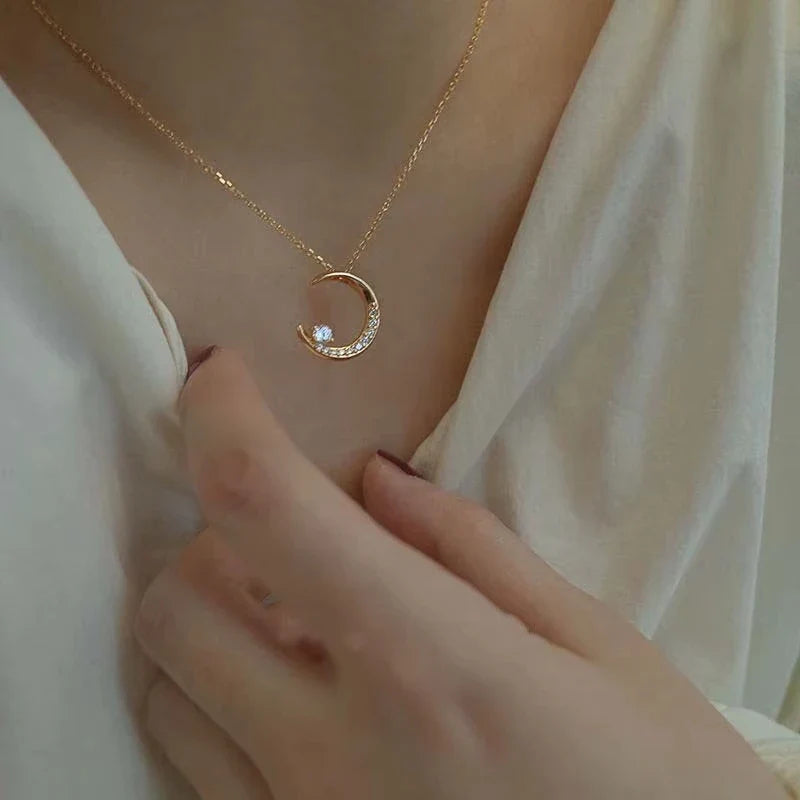 Fashion Shining Inlaid Zirconia Star Moon Pendant Necklace For Women Luxury Crystal Clavicle Chain Necklace Wedding Jewelry Vera Lux