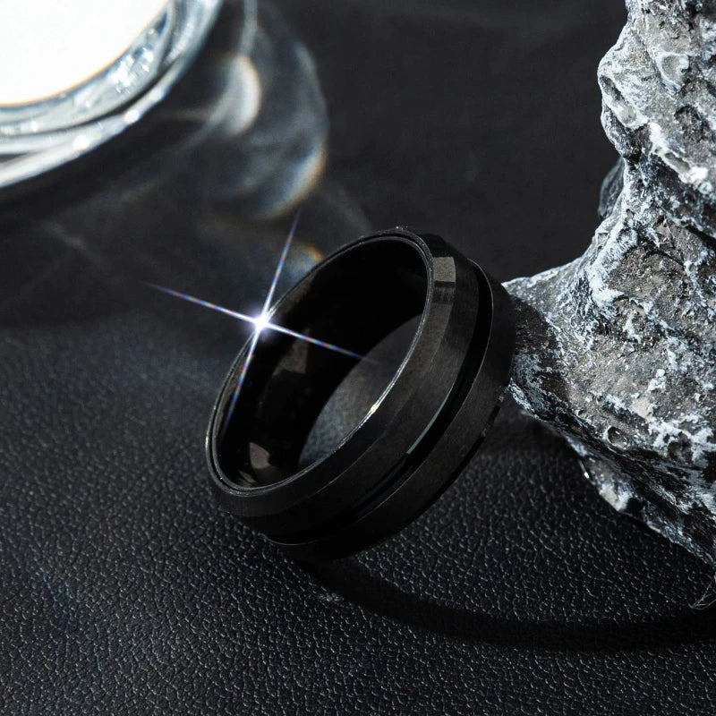 1pcs Men's Electroplated Black Ring Trendy Minimalist West Coast Hip-hop Punk Style Black Knight Ring Rotatable Design Ring Vera Lux
