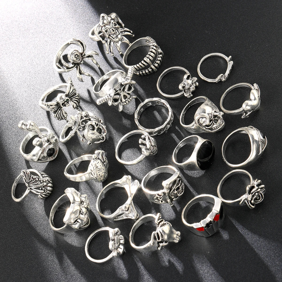 24 Pcs Gothic Skeleton Unisex Ring Set Punk Grunge Butterfly Frog Woman Man Jewelry Hip Hop Party Street Ring Accessories Gift Vera Lux