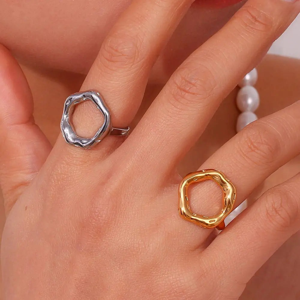 Vintage Circle Motif Stainless Steel Ring for Women Melted Texture Detail Texture Temperament Jewelry Wholesale Dropshipping Vera Lux
