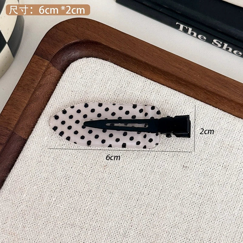 4Pcs Black White Polka Dot Acrylic Hair Clips Secure Hold Suitable for Daily Wear Bb Hairclip Party Outfits Hair Accessories Vera Lux