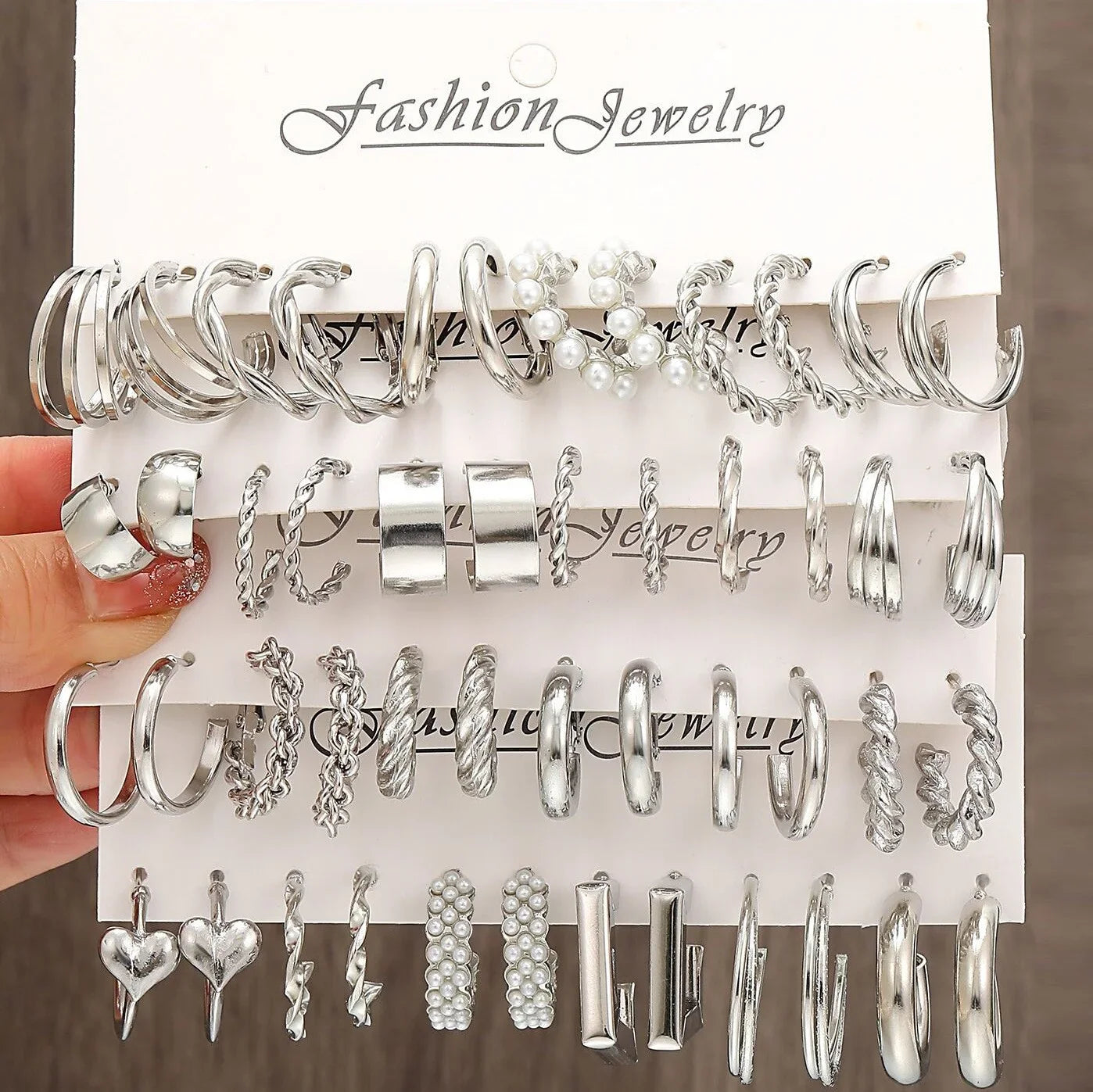 24-Pair Vintage-Inspired Small Hoop Earring Set for Women Elegant Geometric Iron Ear Ornaments for Daily Wear Gifts 2024 Jewelry Vera Lux