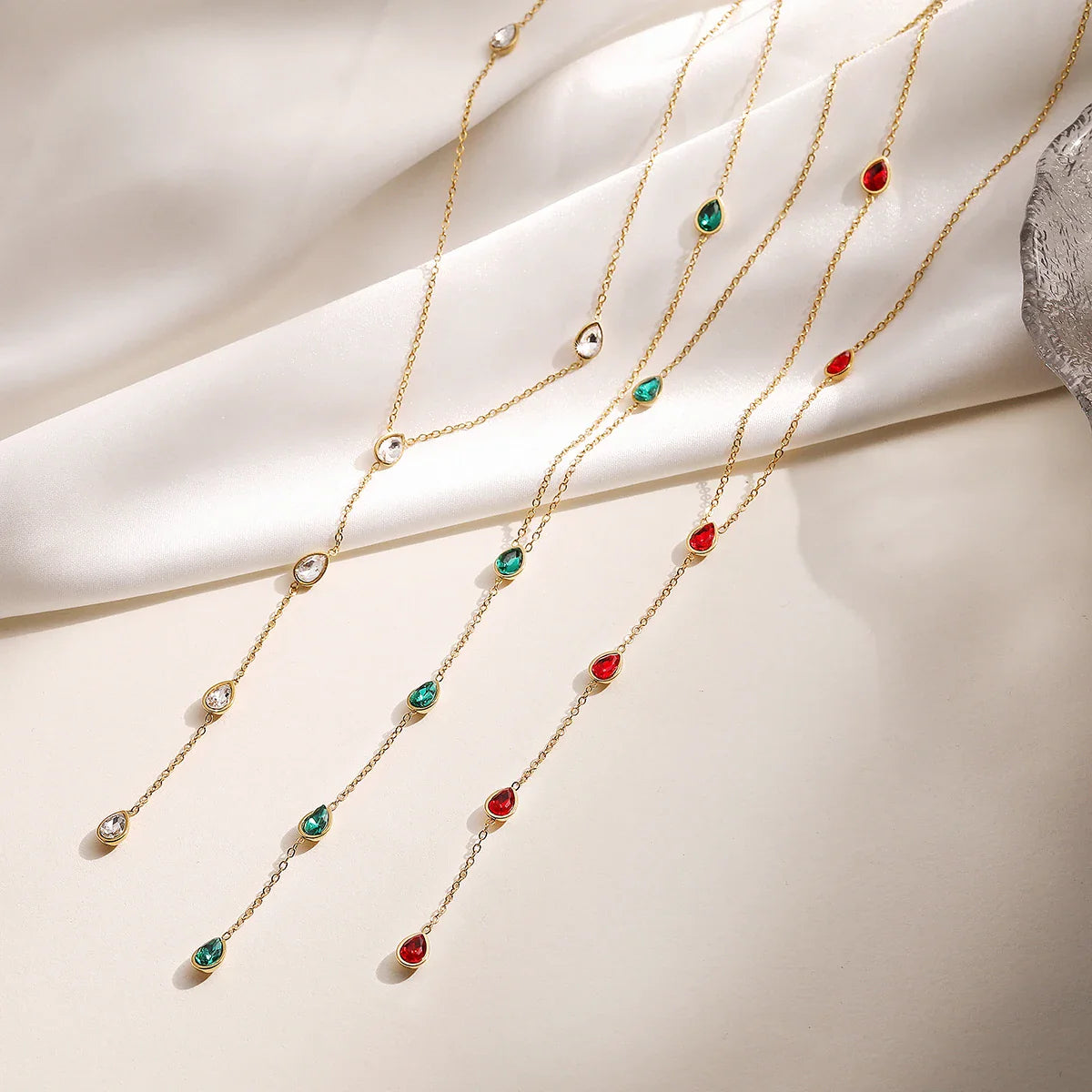 NEWBUY Fashion Gold Color Stainless Steel Choker Necklaces For Women Delicate White/Green/Red CZ Zircon Inlay Jewelry Vera Lux