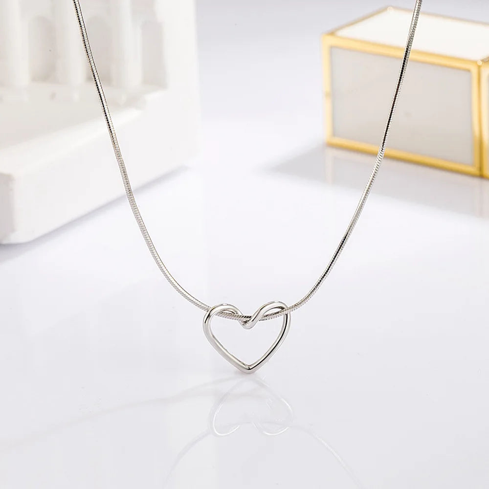 925 Sterling Silver Line Heart Snake Chain Necklaces For Women Ladies Vintage Luxury Jewelry Wholesale Jewellery Argent 925 Vera Lux