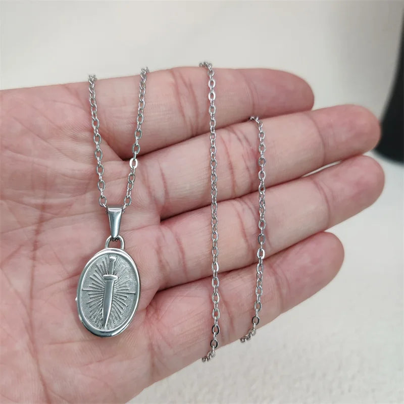 Fashion Punk 18K Gold PVD Plated Jewelry Sword Pendant Necklace Charms Necklace For Men Women Trendy Link Chain Jewelry Vera Lux