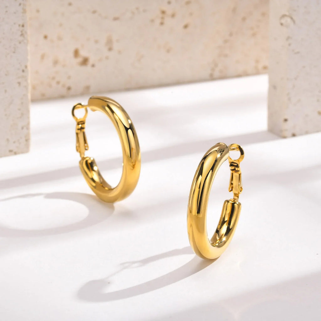 30/40/50mm Circle Hoop Earrings for Women, Classic Stainless Steel 18k Gold Plated Minimalist Jewelry Hypoallergenic Vera Lux