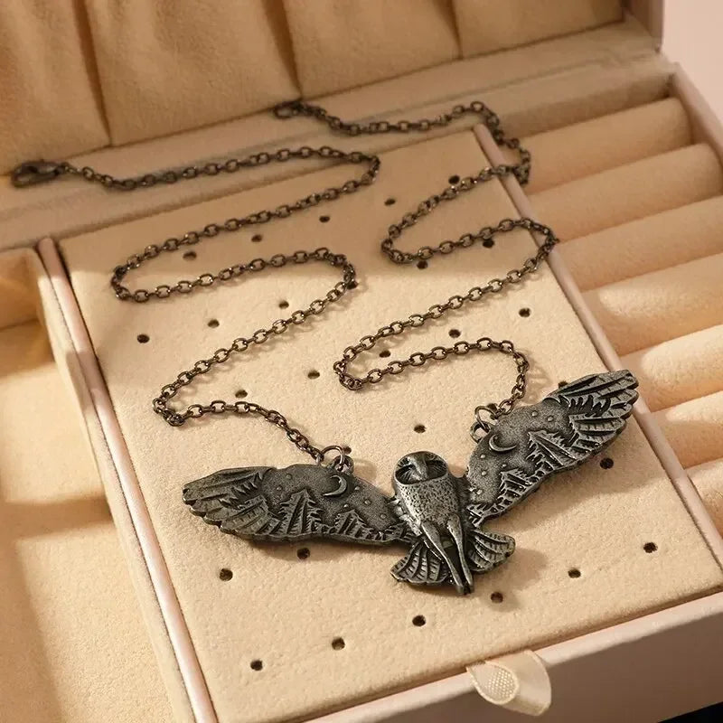 1pcs Vintage Necklace For Men And Women Creative Owl Pendant Wings Flying Holiday Jewelry Femstylo