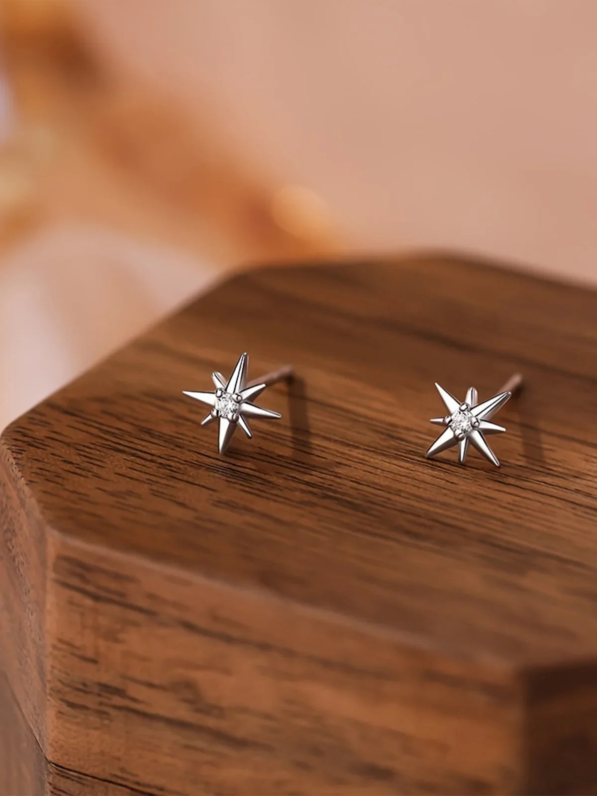 1 pair of elegant 925 sterling silver star earrings, synthetic zirconia, hypoallergenic, women's minimalist style, suitable for Vera Lux