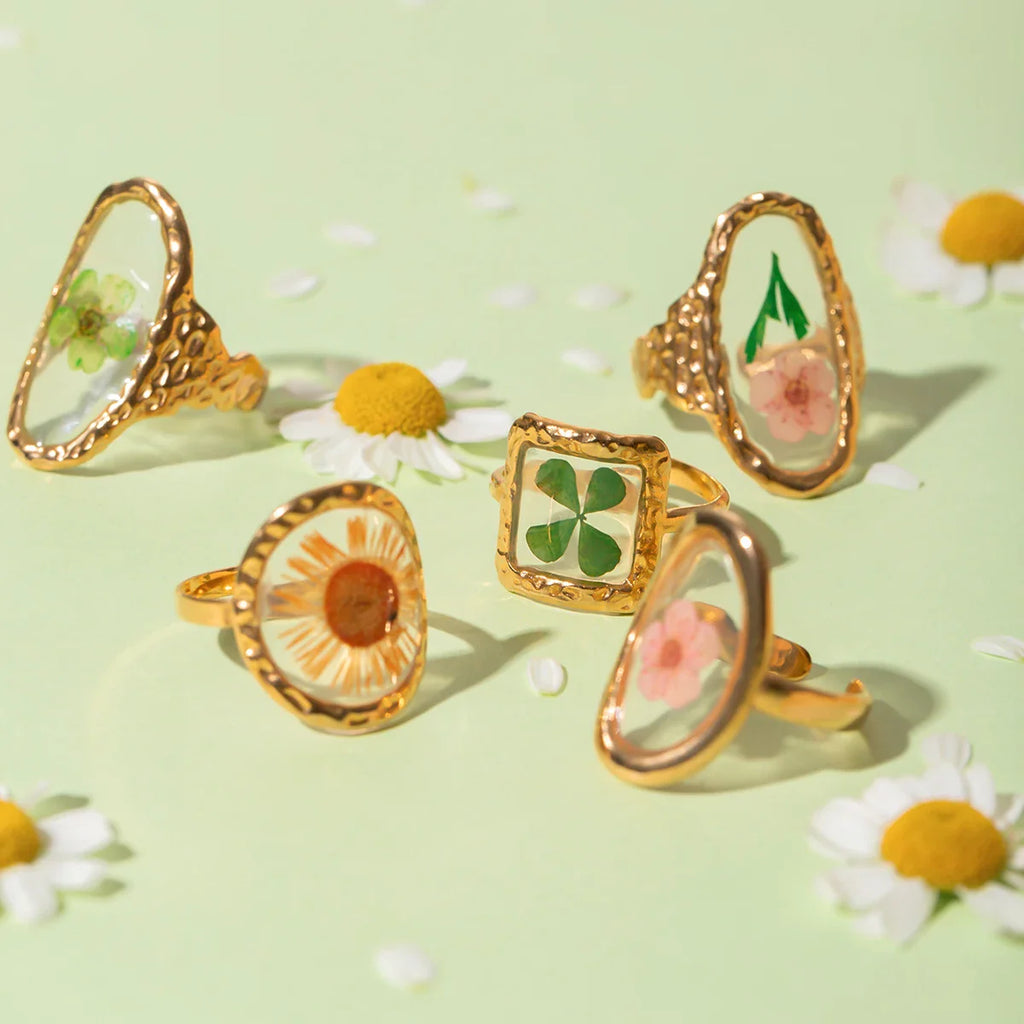 Light Cozy 18k Gold Plated Minimalist Polygonal Dry Flower Opening Ring Women Personalized Stainless Steel Statement Jewelry Vera Lux