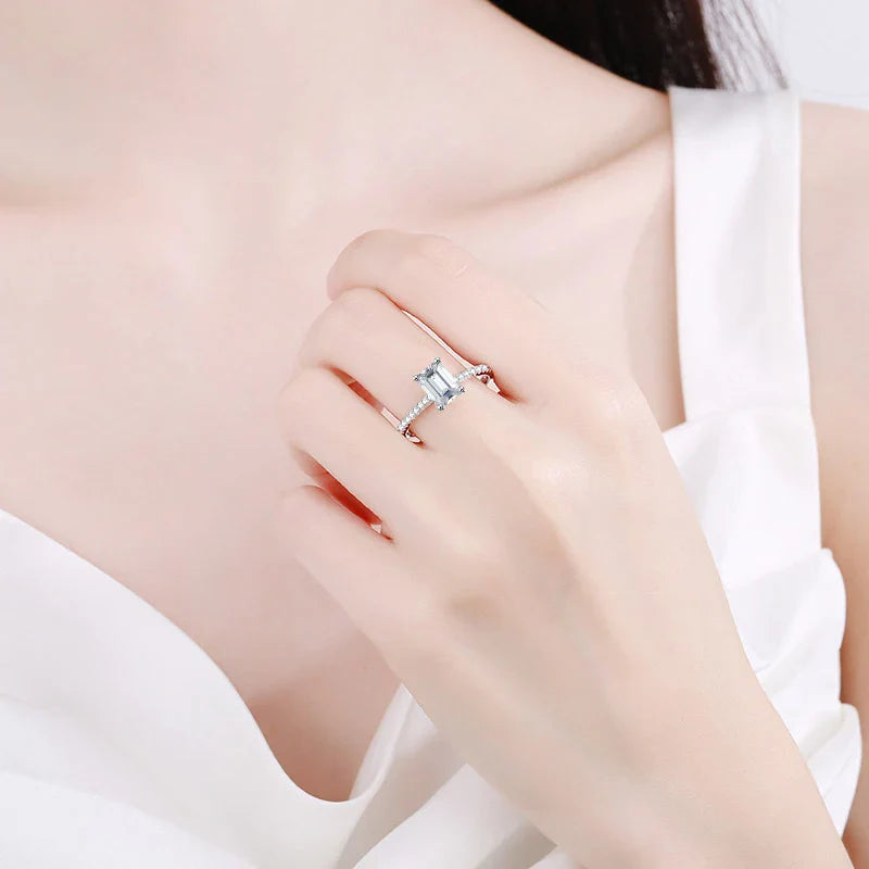 NeeTim 1CT 2CT Emerald Radiant Cut Moissanite Ring for Women Engagement Wedding Lab Diamond Sterling Silver 925 Rings Jewelry Vera Lux