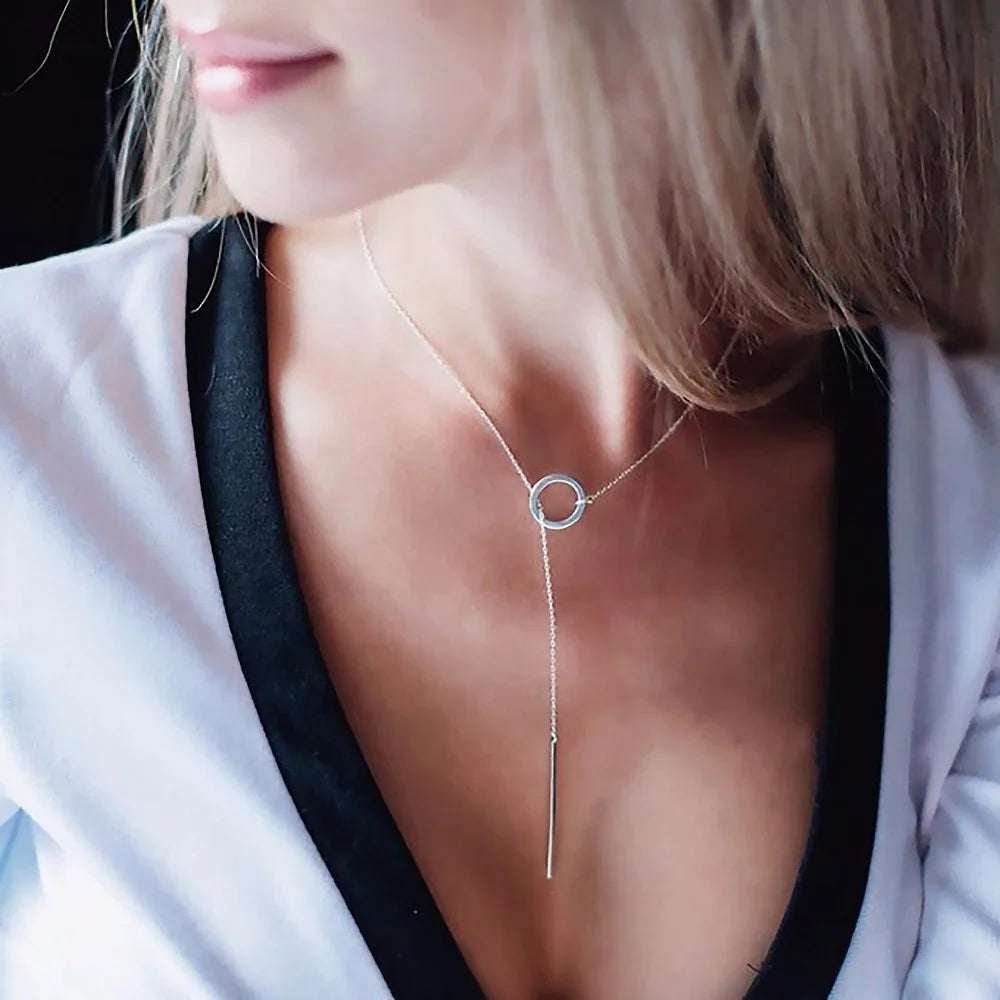 Minimalist Round Stick Pendant Necklace for Women Pearl Clavicle Necklace Leaves Long Chain Fashion Jewelry Statement Girl Gift Vera Lux