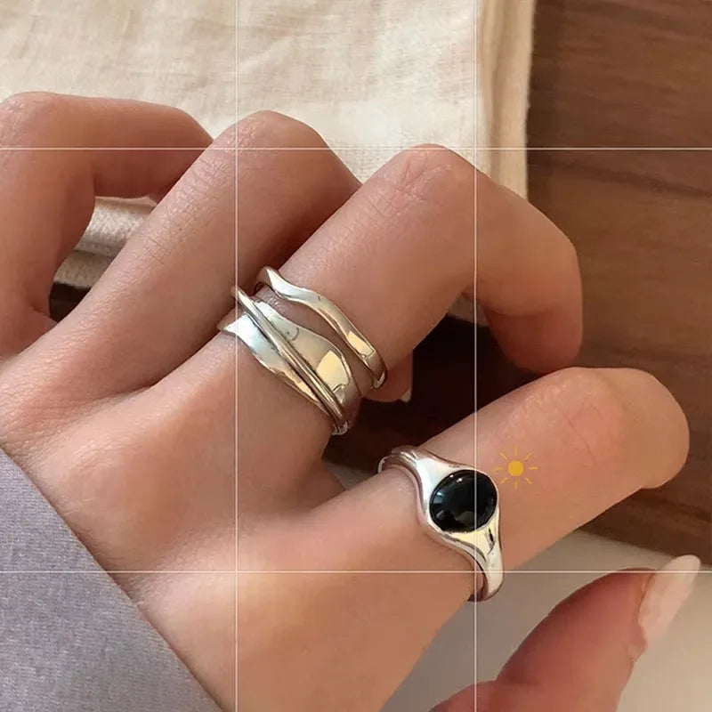 925 Sterling Silver Rings Fashion Hip Hop Vintage Couples Creative Black Stone Design Thai Silver Party Jewelry Birthday Gifts Vera Lux