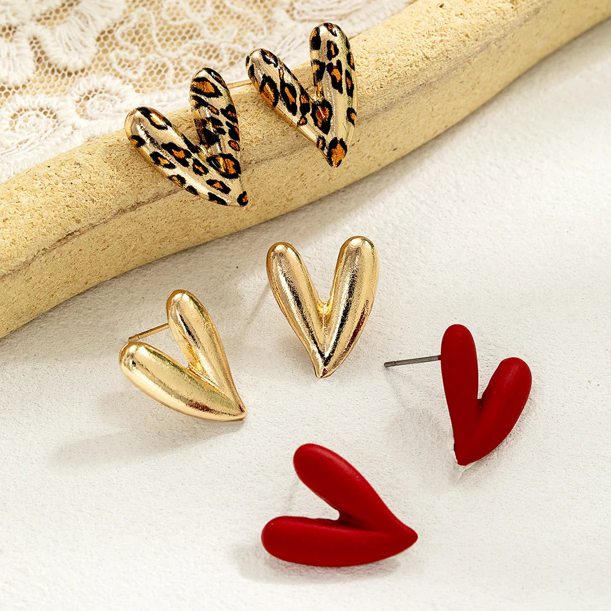3 pairs of personalized and versatile leopard print heart-shaped women's earrings set, red spray painted earrings Vera Lux