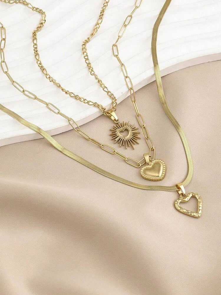 3 Pcs Fashion Bohemia Heart Pendant Chain Layered Necklace for Women Summer Beach Simple Copper Metal Necklace Jewelry Gift 2024 Vera Lux