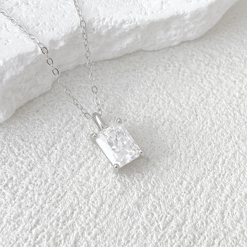 NeeTim 1ct 2ct 3ct 4ct Radiant Cut D VVS1 Moissanite Necklace for Women with Gold Plated Jewelry Sterling Silver 925 Pendant Vera Lux