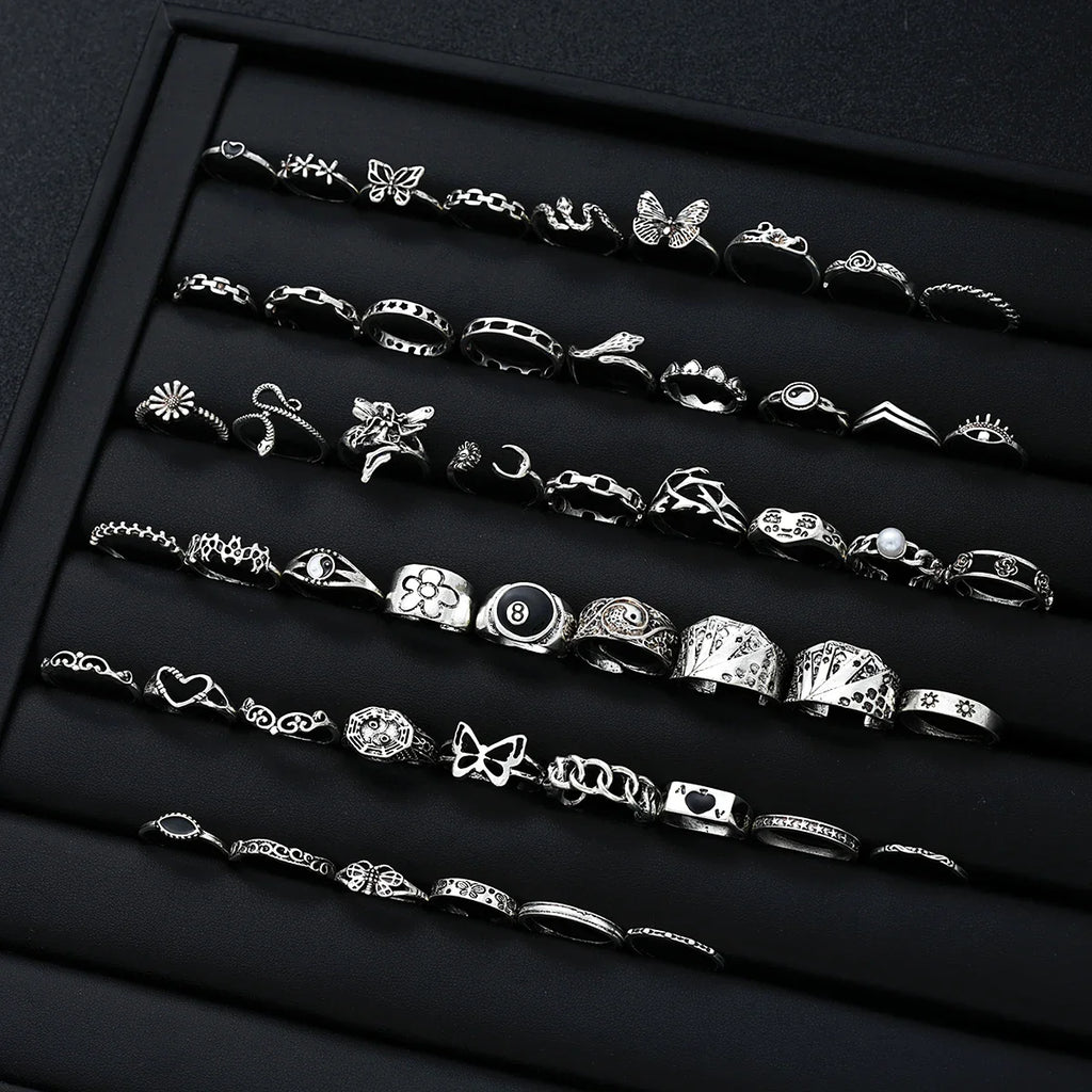 51pcs Gothic Punk Ring Set For Women Men Fashion Butterfly Heart Snake Design Match Ring Daily Wear Halloween Jewelry Gifts New Vera Lux
