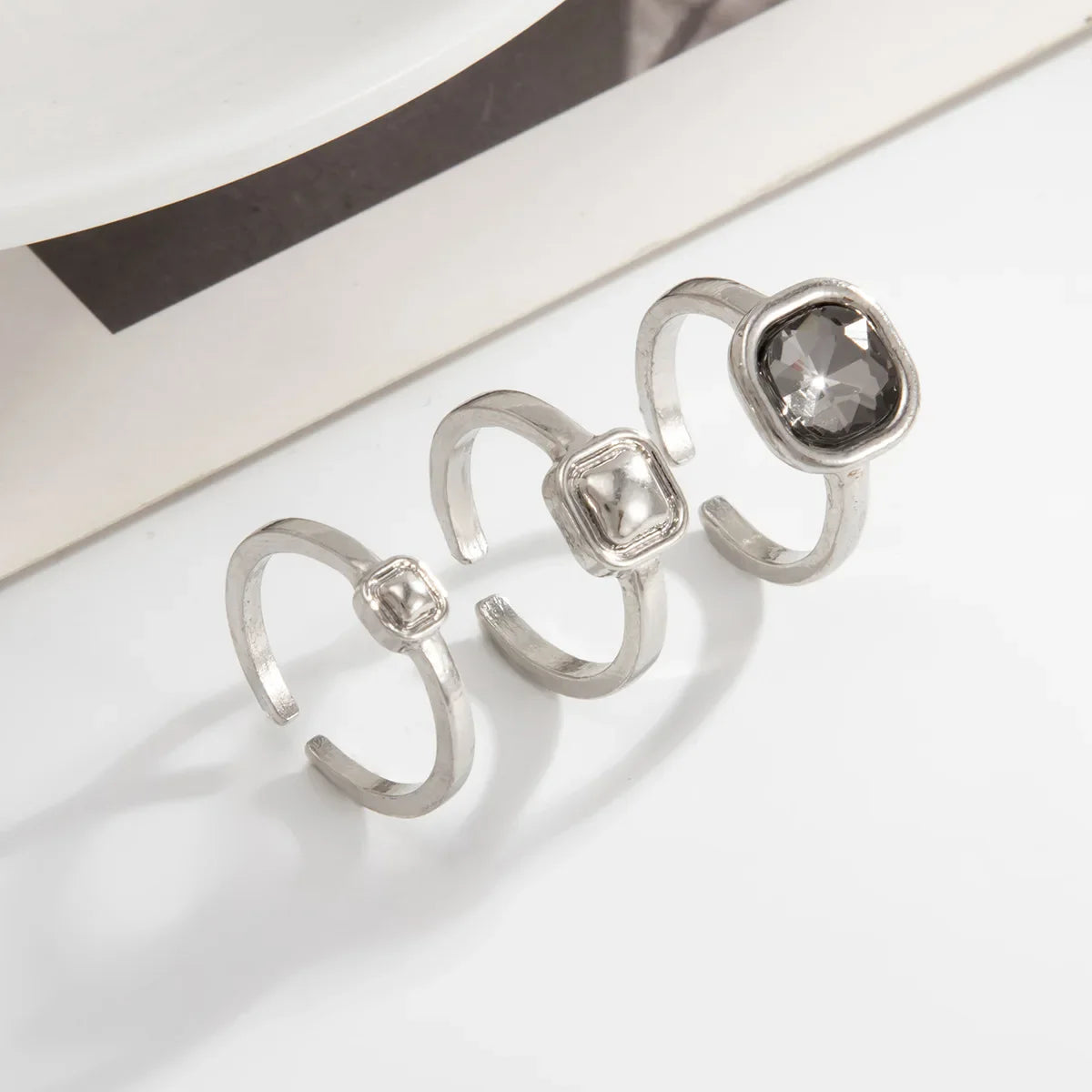 Top Quality Irregular Crystal Rings for Women Wedding Bride Elegent Stone Ring for Women Christmas Mothers' Day Gifts Vera Lux