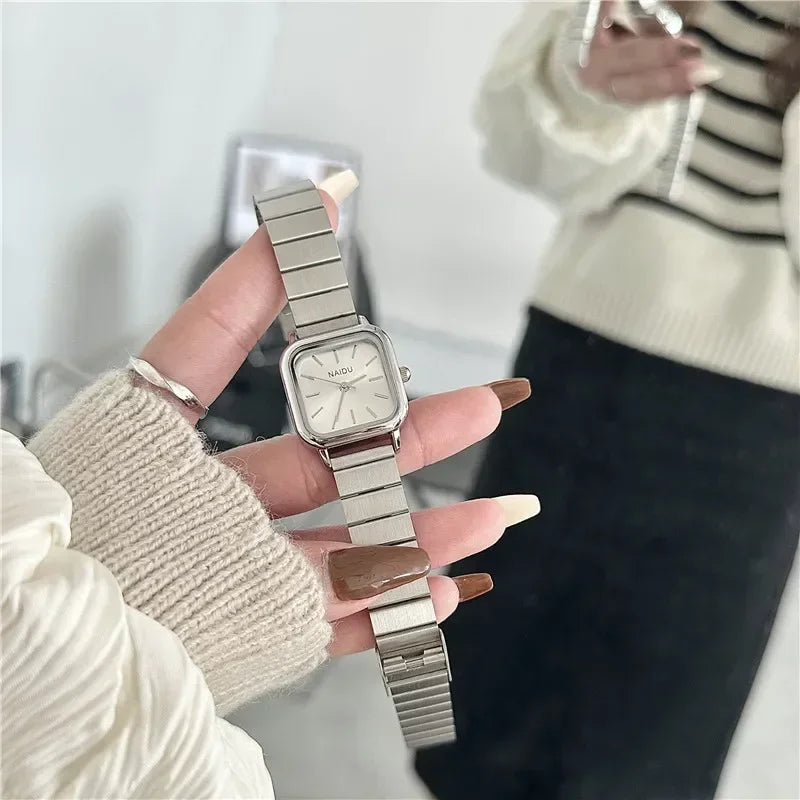 New Brand Steel Band Square Quartz Watch Retro Minimalist Temperament Small Dial Watch Female Student Wristwatch Dropshipping Vera Lux