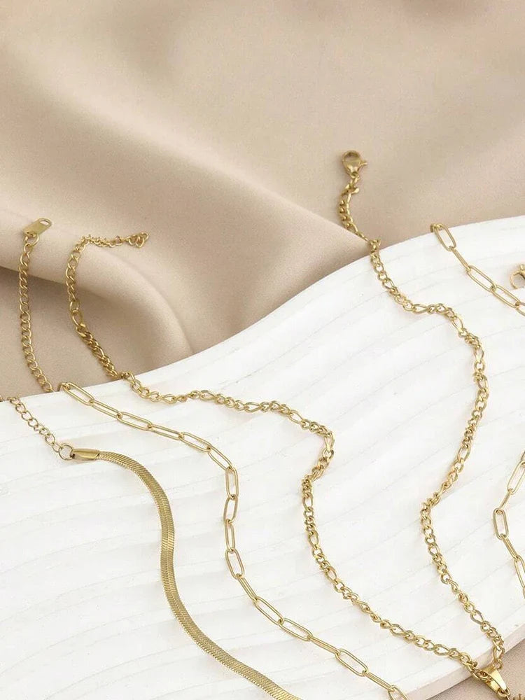 3 Pcs Fashion Bohemia Heart Pendant Chain Layered Necklace for Women Summer Beach Simple Copper Metal Necklace Jewelry Gift 2024 Vera Lux