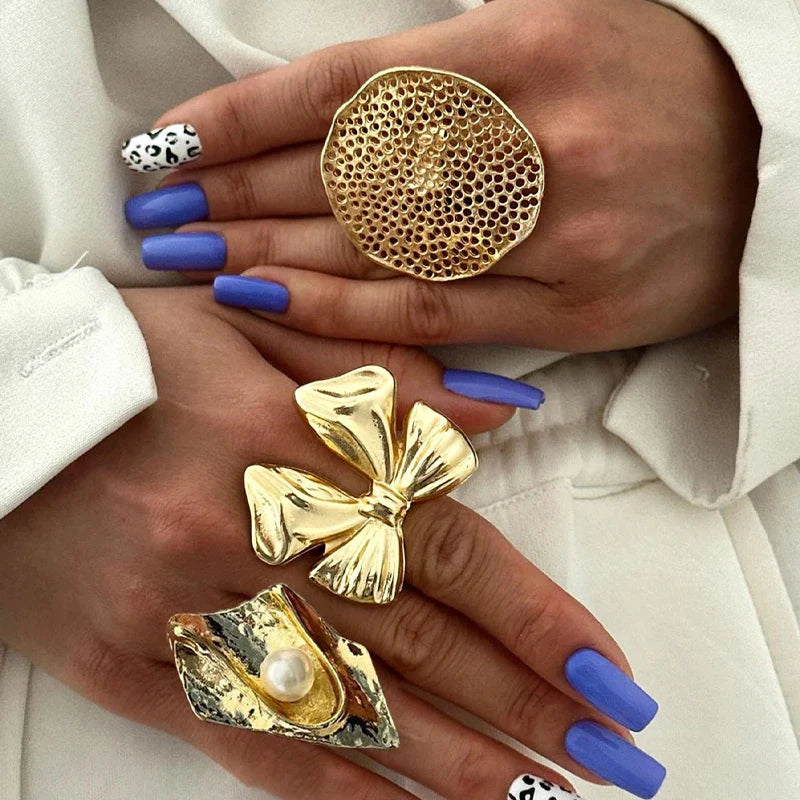 4 Pcs Exaggerated Gold Color Ring Set for Women 2025 Personality Metal Punk Party Big Flower Finger Ring Jewelry Accessories Vera Lux