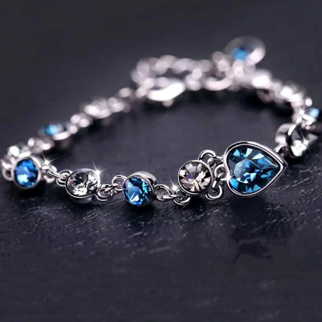 Women Silver Color Lucky Bracelet Female Blue Crystal Heart Charm Pulseras Bracelet Bridal Wedding Engagement Fine Jewelry Gift Vera Lux
