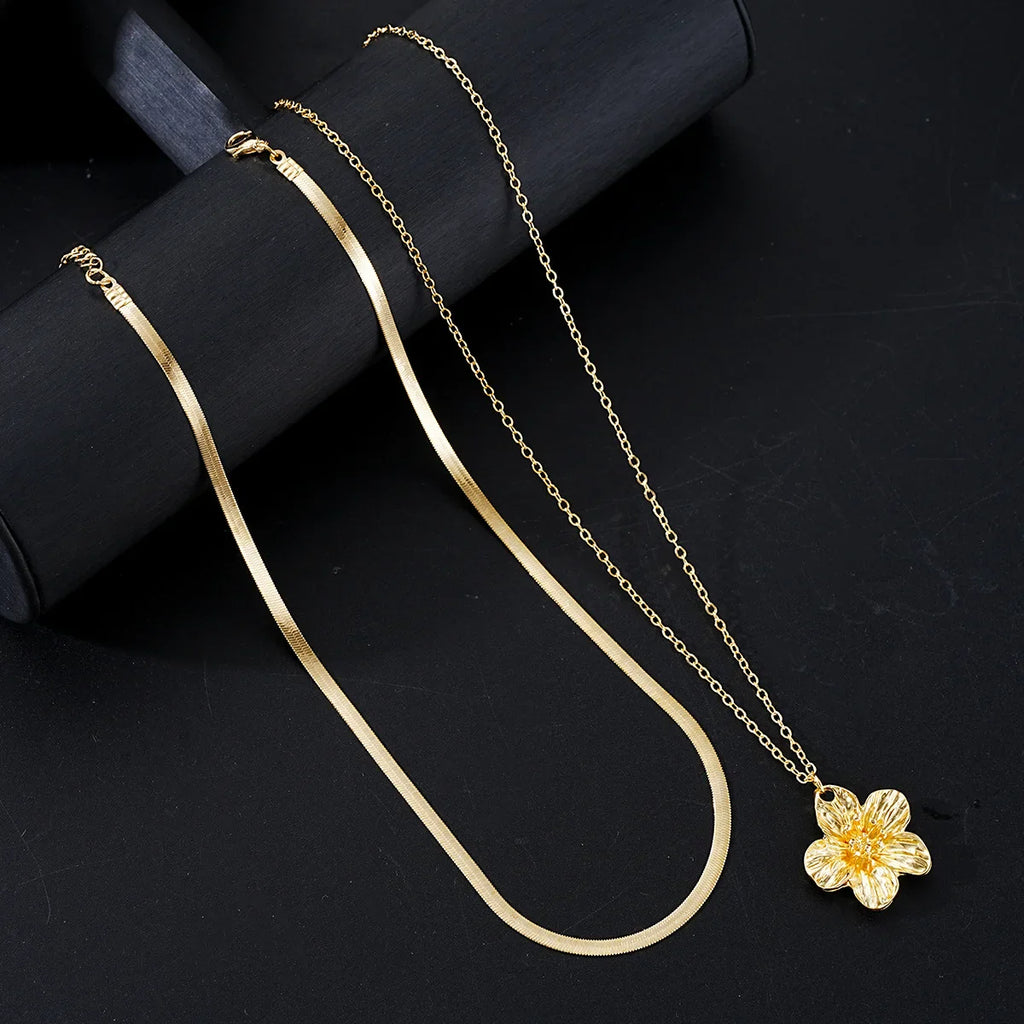 Stainless Steel Golden Flower Pendant Double layer Necklace Flat Snake Chain Lady New Waterproof Fashion Jewelry Vera Lux