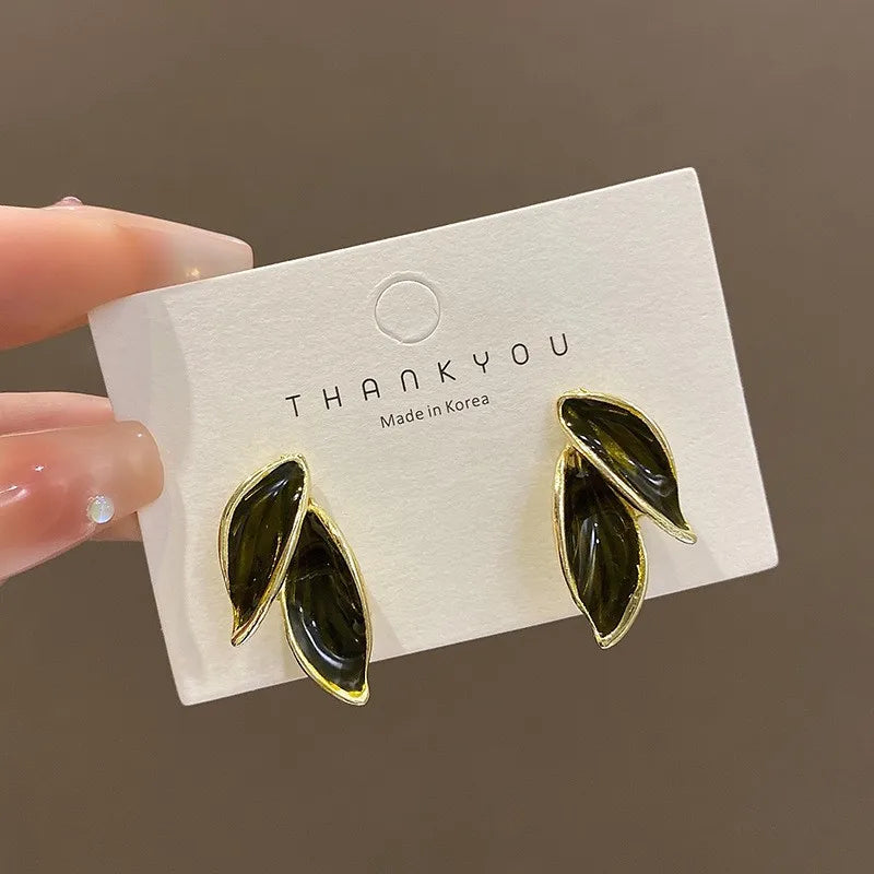 LATS New Korean Arrival Metal Trendy Fresh Lovely Sweet Grey Leaf Stud Earrings for Women 2024 Fashion Jewelry Gifts Vera Lux