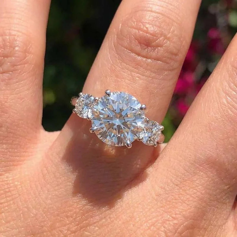 925 Sterling Silver Simple Elegant Woman Wedding Rings with Brilliant Cubic Zirconia Stone Engagement Rings Eternity Jewelry Vera Lux