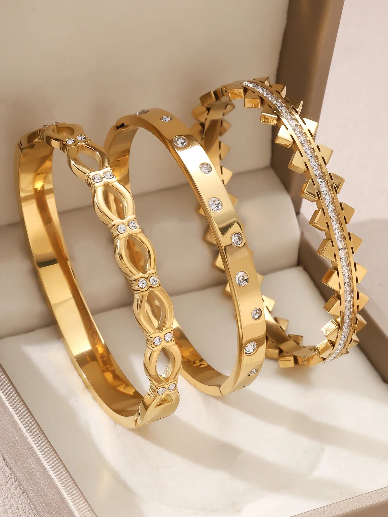1pieces/set women's wedding jewelry party holiday Valentine's Day gift stainless steel bracelet plated with 18K gold bracelet Vera Lux