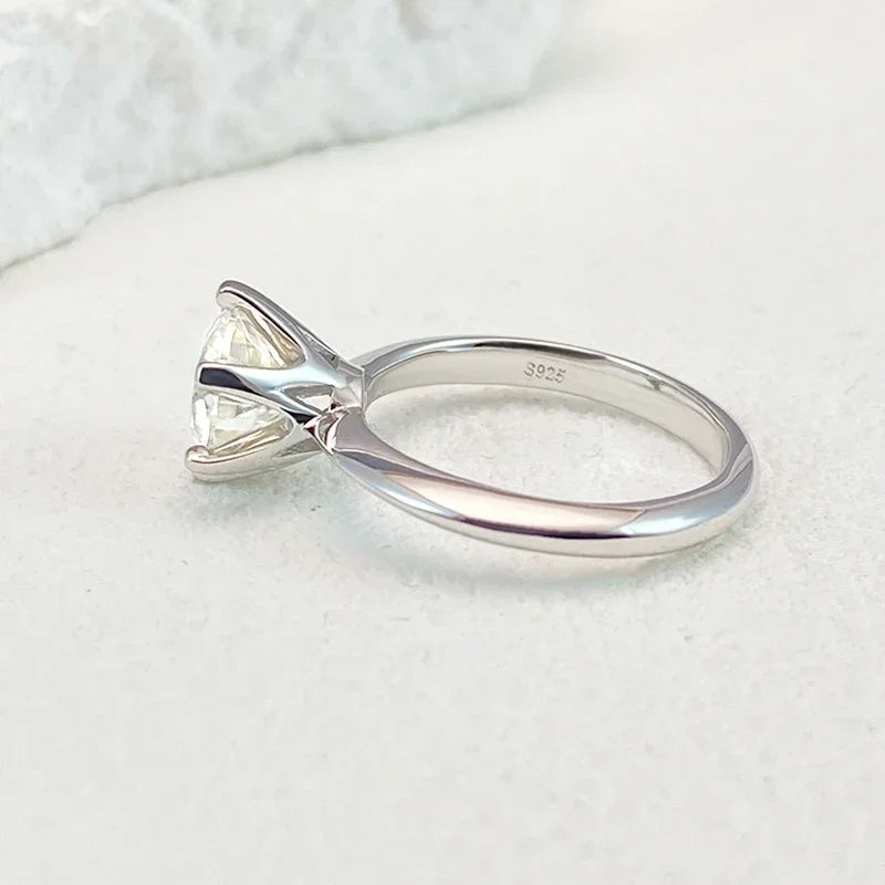 NeeTim 0.5-5ct Moissanite Ring For Women 925 Sterling Silver with White Gold Plated Lab Diamond Engagement Wedding Band Jewelry Vera Lux