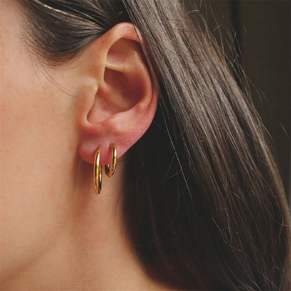 Retro Minimalism Stainless Steel Hoop Earrings for Woman Girls Gold Color Metal Circle Earring Party Gifts Simple Jewelry Vera Lux