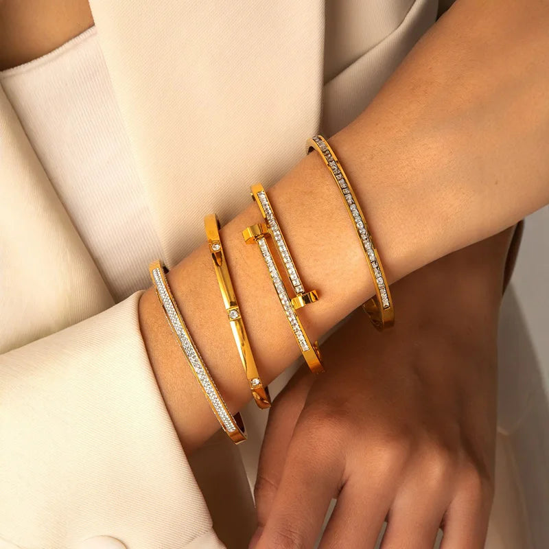 Fashionable Minimalist Nail Bracelet With Starry Sky Diamond Inlay Colorfast Versatile Stainless Steel Bracelet Vera Lux