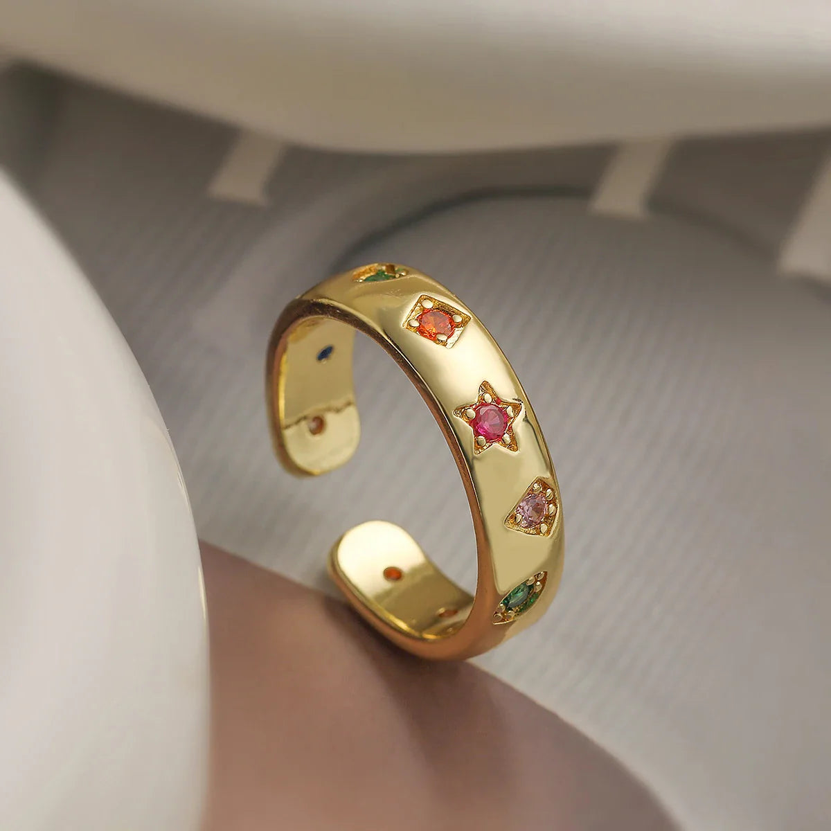 NEWBUY 2024 New Fashion Gold Color Colourful AAA CZ Zircon Inlay Jewelry Open Design Wedding Bands Rings For Women Girl Vera Lux