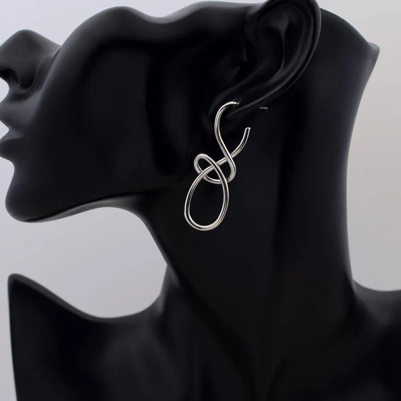 Vintage Metal Knitted Dangle Earrings for Women Personalized Fashion Distorted Irregular Geometry Drop Earrings Punk Jewelry Vera Lux
