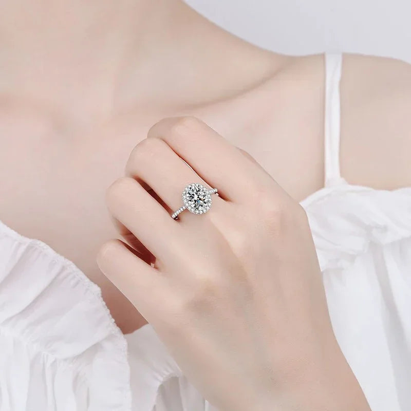 NeeTim 1CT 2CT D VVS1 Oval Cut Moissanite Rings for Women 925 Sterling Silver Lab Dimond Engagement Wedding Party Ring Wholesale Vera Lux