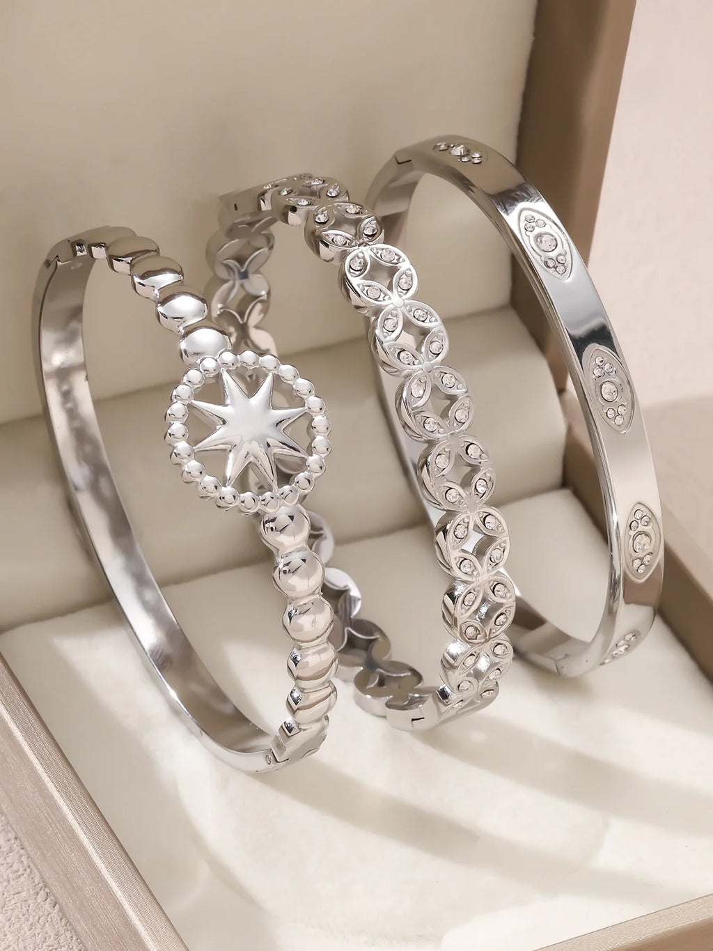 1pieces/set women's wedding jewelry party holiday Valentine's Day gift stainless steel bracelet plated with 18K gold bracelet Vera Lux