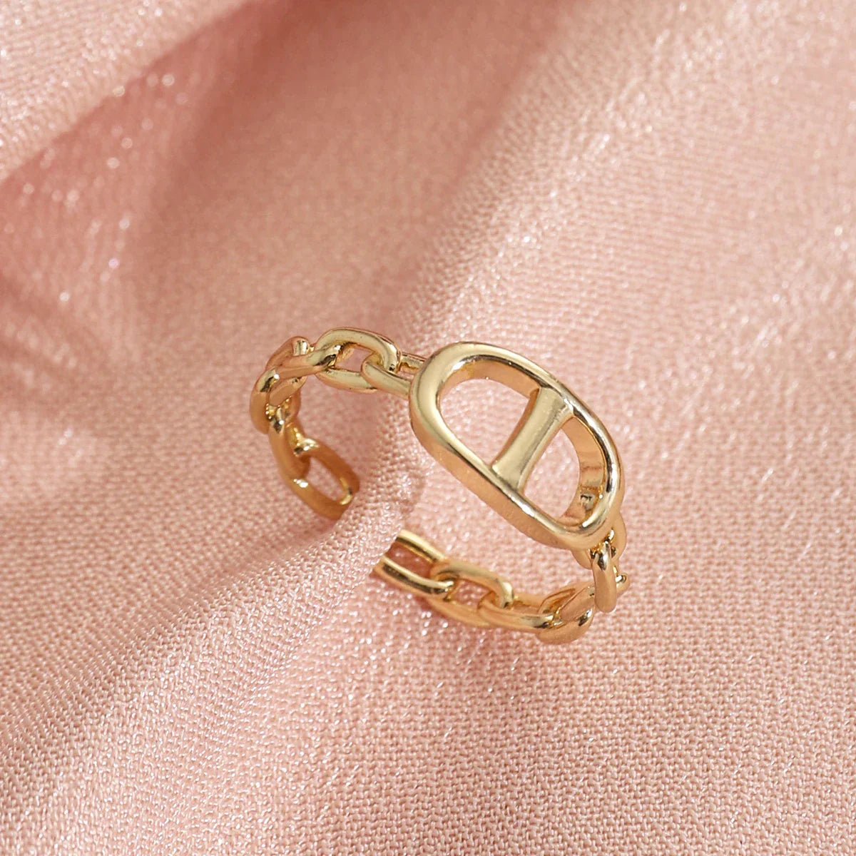 Fashionable Starry Full Drill Chain Pendant Ring for Women Versatile Luxury Design Ring Finger Accessory Copper Material Vera Lux