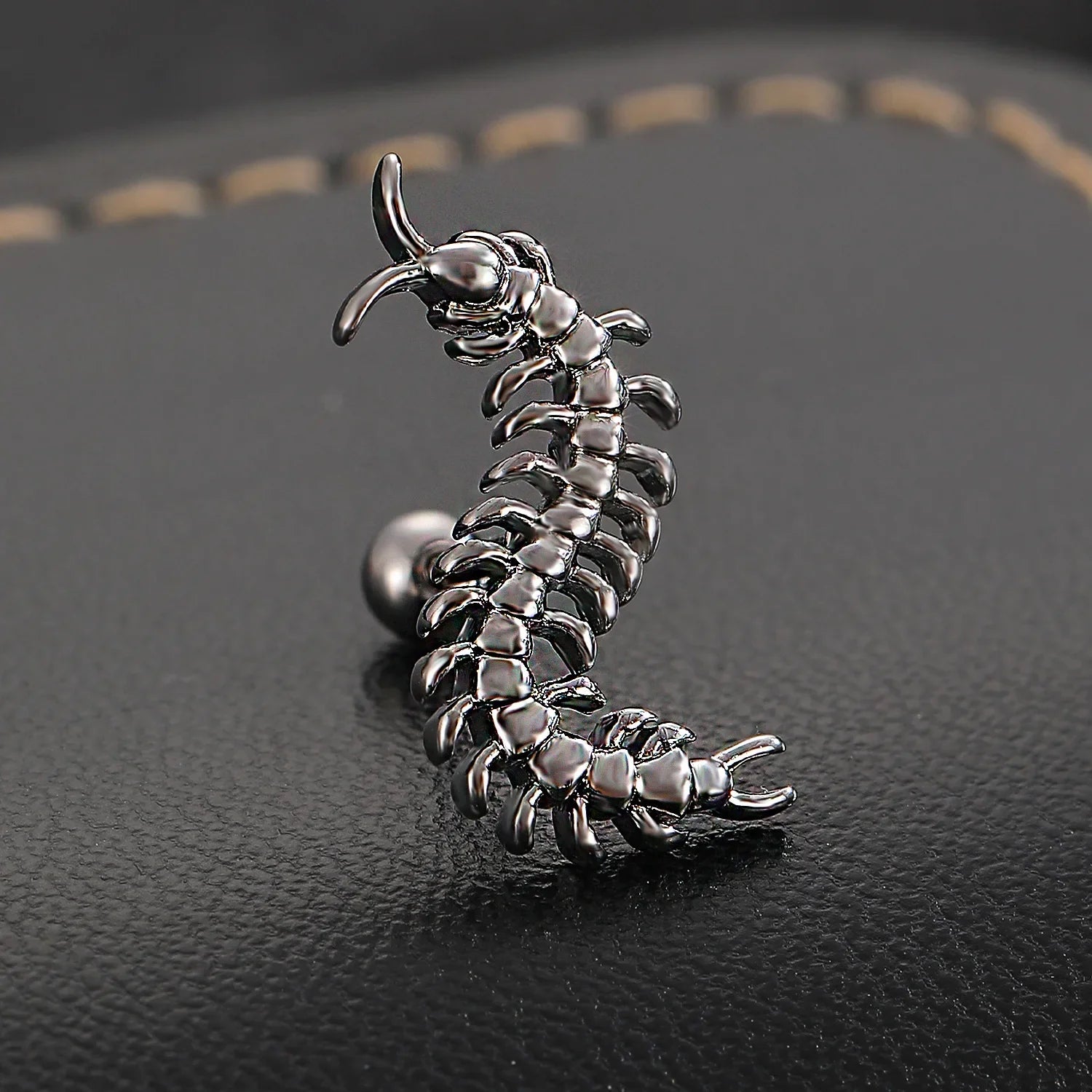 A Personalized Stainless Steel Centipede Earring, Trendy Men's and Women's Hip-hop Rock Avant-garde Jewelry Ear Studs Vera Lux
