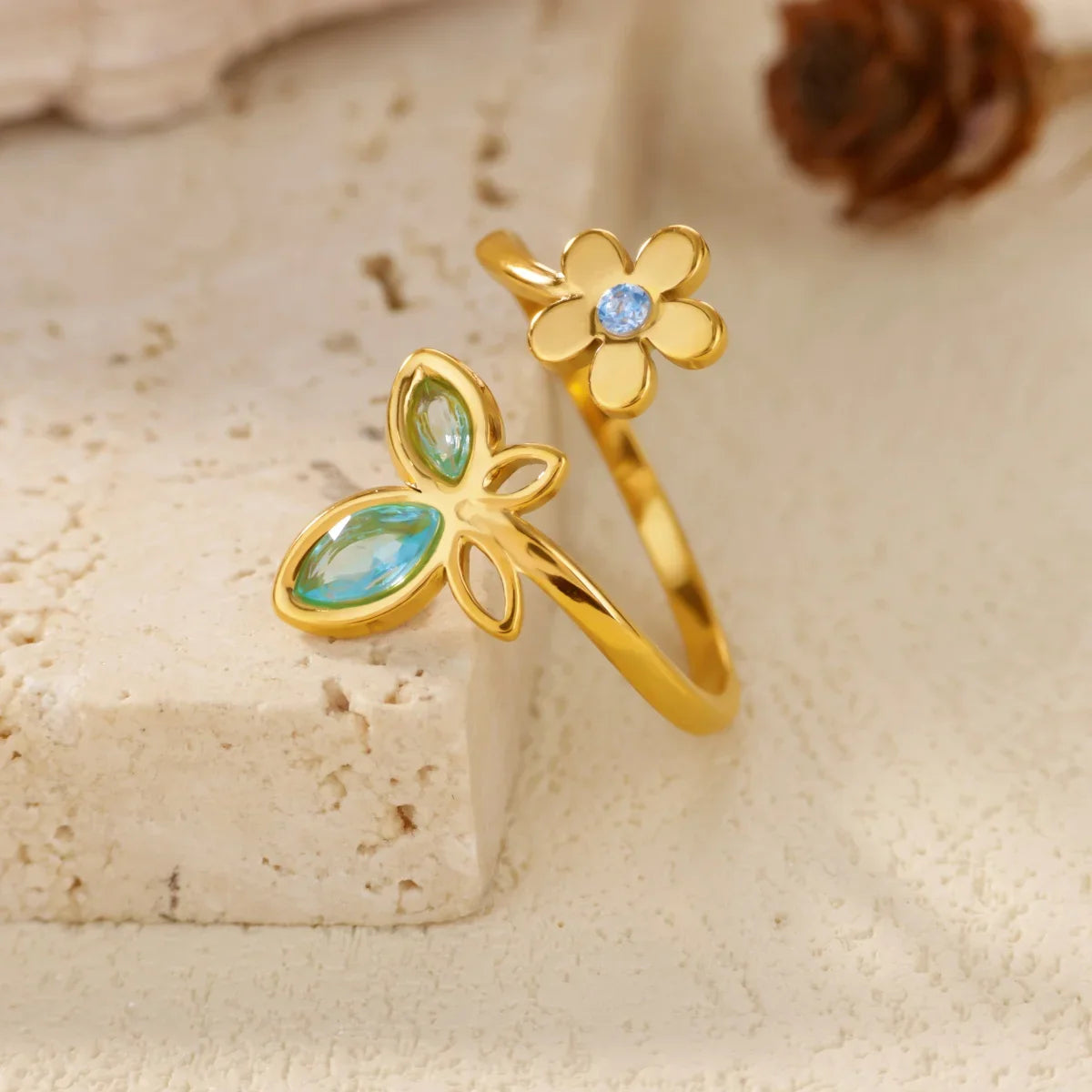 Elegant Zircon Flower Butterfly Rings For Women Gold Color Stainless Steel Flower Adjustable Ring Wedding Christmas Jewelry Gift Vera Lux