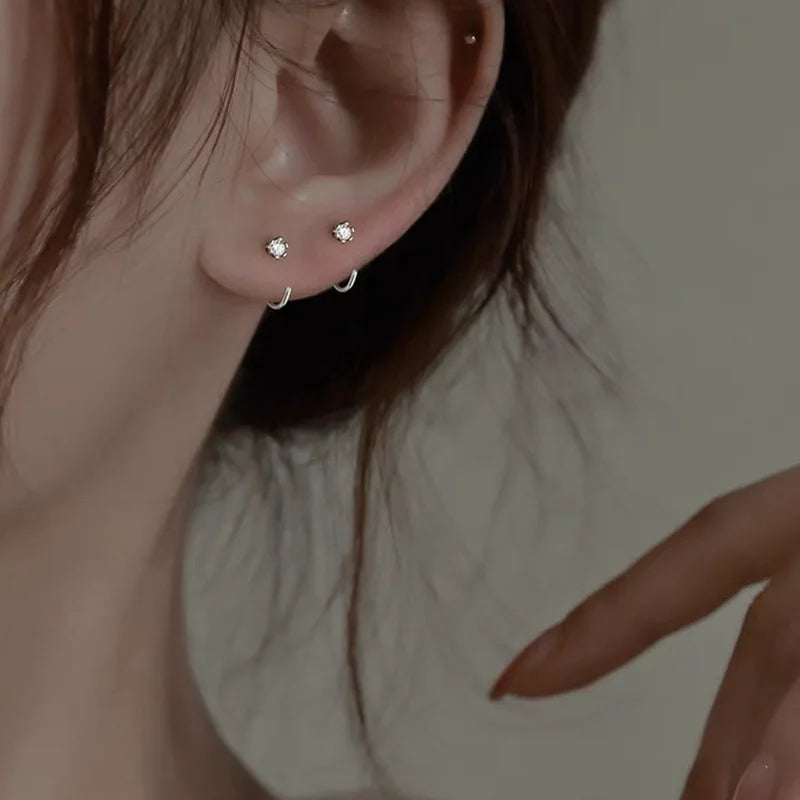 Irregular Wavy Pleated Earrings for Women Retro Trendy Copper Metal Earrings Design Simple Temperament Senior Fashion Jewelry Vera Lux