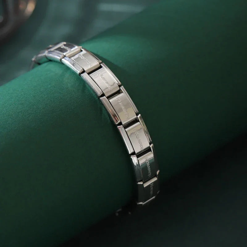 New Trend Stainless Steel Bracelet European And American Elastic Titanium Steel Bracelet Fashion Simple Design Vera Lux