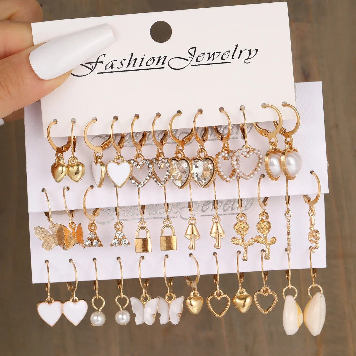 36 Pcs Boho Heart Hoop Earring Set for Women Gold Color Bohemia Vintage Pearl Earring  European and American Jewelry Gifts 2024 Vera Lux
