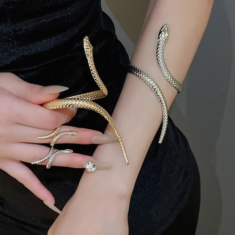 2025 New Arrival Snake Shaped Cuff Bracelet Ring Set for Women Exaggerated Metal Unique Design Bracelet Fashion Jewelry Set Vera Lux